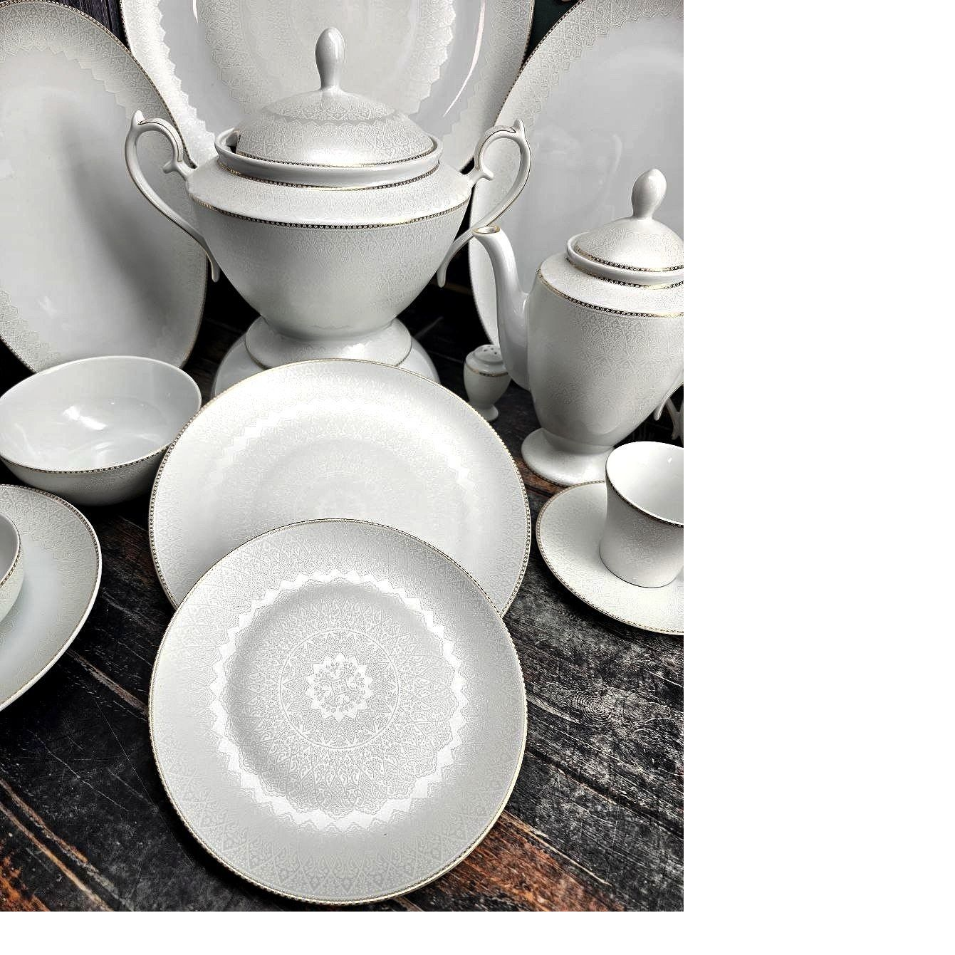 سرویس چینی 95 پارچه لورین طرح آنیل