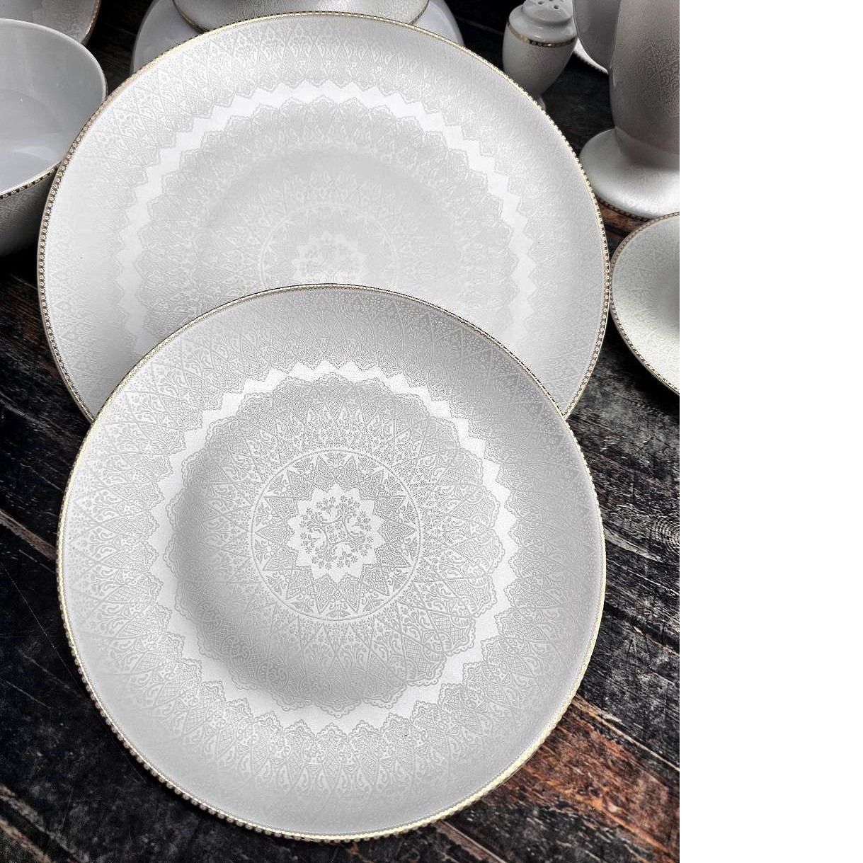 سرویس چینی 29 پارچه لورین طرح آنیل